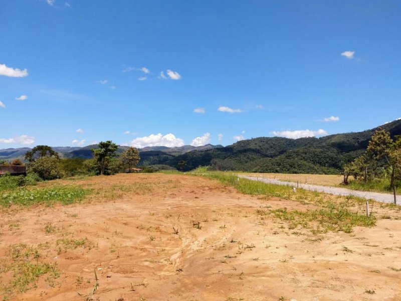 Terreno à venda São Judas Tadeu com 300m² e 1 quarto por R$ 250.000 - 531453034-img-20200107-wa0122.jpg