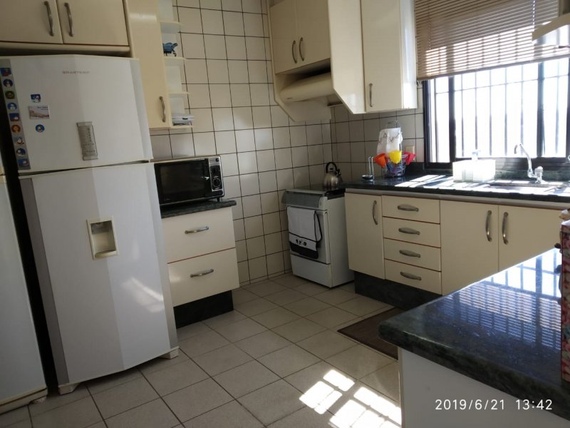 Apartamento à venda Jundiaí com 183m² e 4 quartos por R$ 690.000 - 1637510075-03-06cozinha02.jpg