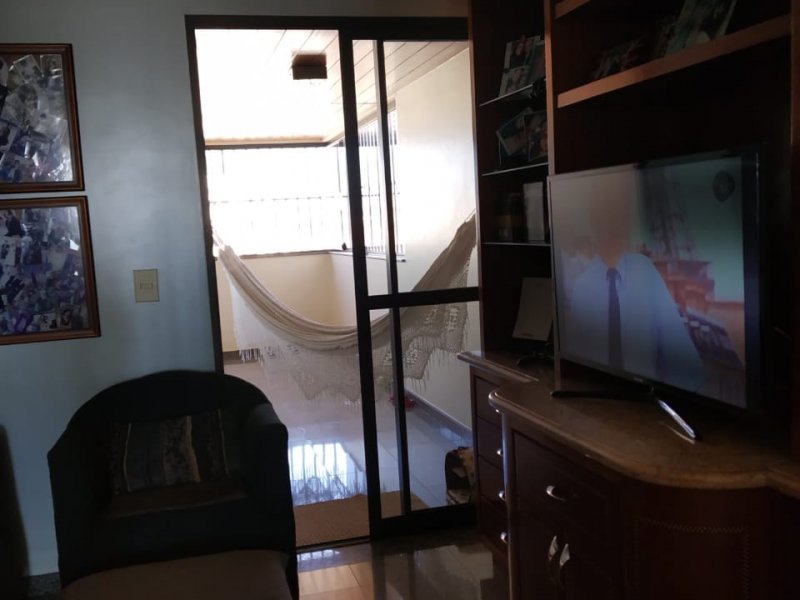 Apartamento à venda Jundiaí com 183m² e 4 quartos por R$ 690.000 - 2033924028-03-04saladetv.jpg