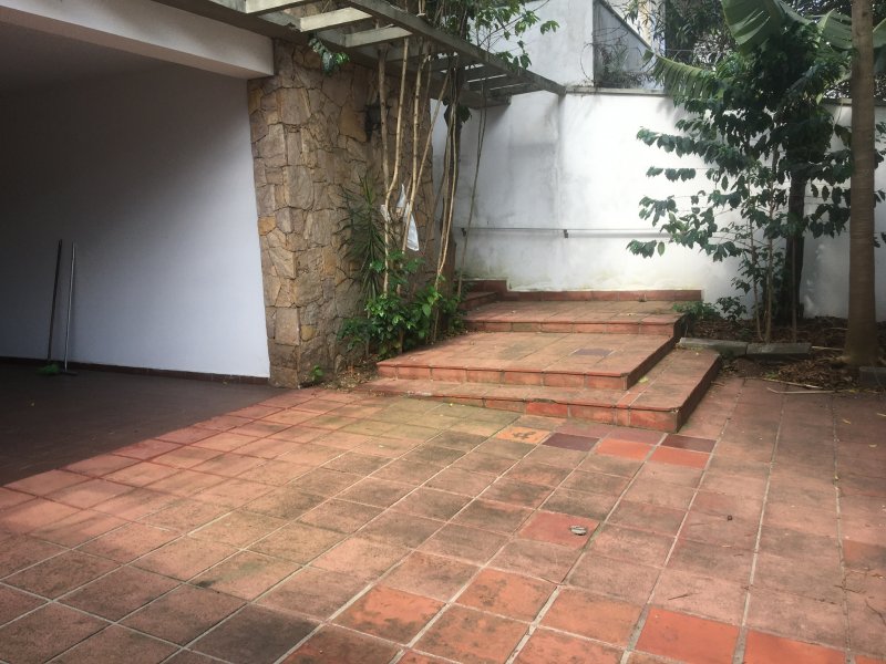 Casa à venda Morumbi com 236m² e 3 quartos por R$ 1.100.000 - 1961363601-0bbb1f23-2067-4874-876e-e9be594111e2.jpeg