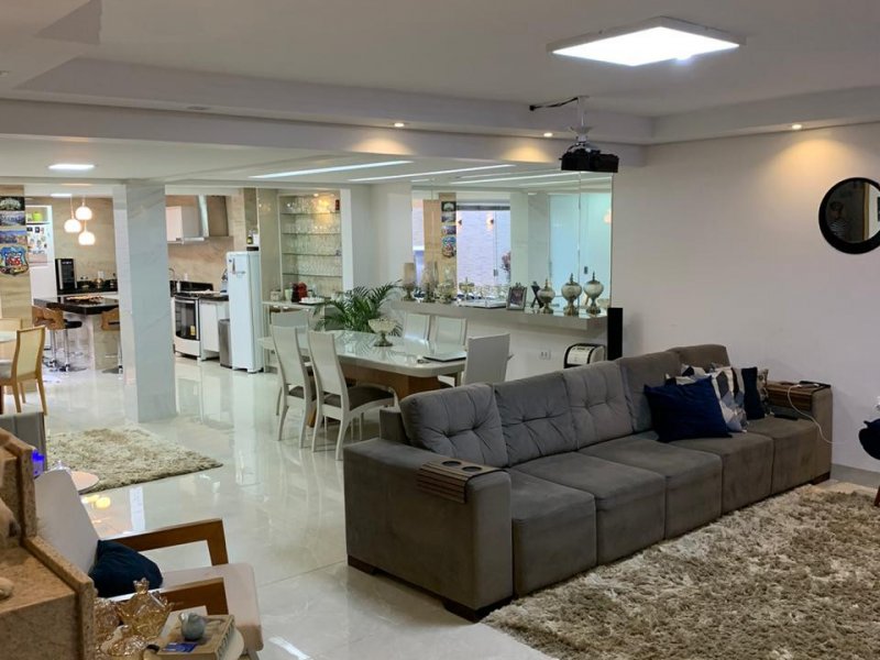 Casa de condomínio à venda Parque Amazonia com 180m² e 4 quartos por R$ 760.000 - 1263138863-240b8ec4-78ce-4d68-9fd0-c828a3a944fa.jpeg