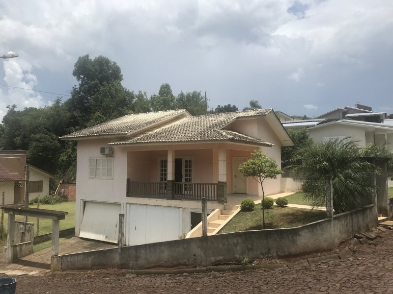 Casa à venda Centro com 360m² e 3 quartos por R$ 400.000 - 857915623-fa07b2b6-321e-40ff-8b9b-d523622df7fa.jpeg