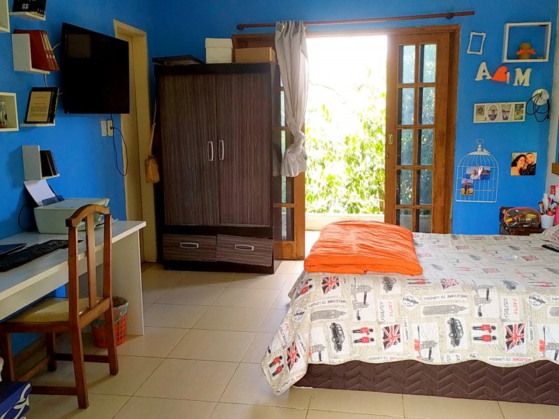 Casa à venda Vila Valqueire com 390m² e 2 quartos por R$ 750.000 - 704127957-cameringo-20200109-114332.jpg