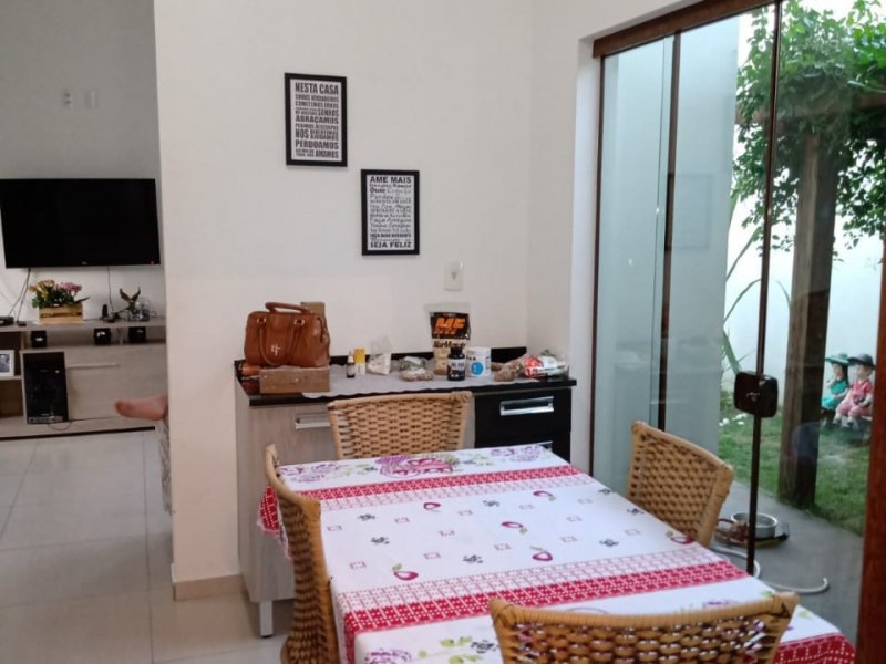 Casa à venda Jardim Acapulco com 124m² e 3 quartos por R$ 420.000 - 1289134576-casa-11.jpg