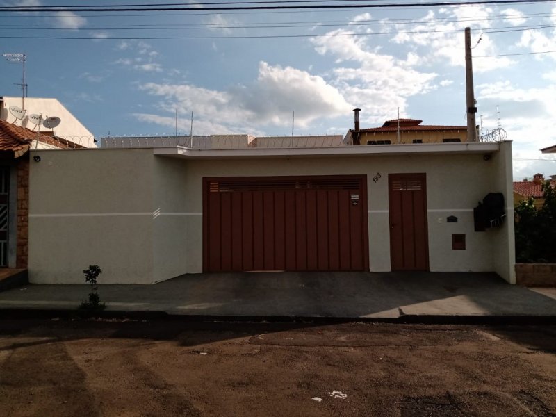 Casa à venda Jardim Acapulco com 124m² e 3 quartos por R$ 420.000 - 1538284834-casa-4.jpg