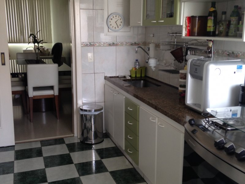 Apartamento à venda Alto de Pinheiros com 125m² e 3 quartos por R$ 1.000.000 - 1948267407-cozinha1.jpeg
