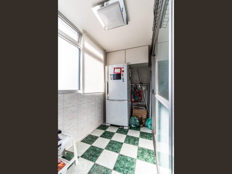 Apartamento à venda Alto de Pinheiros com 125m² e 3 quartos por R$ 1.000.000 - 954543682-areaservico2.jpg