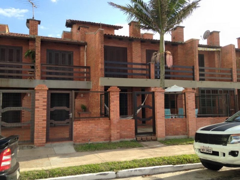 Casa de condomínio à venda Xangri-Lá com 120m² e 3 quartos por R$ 600.000 - 1663900298-fbf5b4aa-f11d-4076-864d-a6da85b92009.jpeg