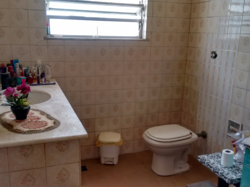 Casa à venda Engenho do Mato com 130m² e 3 quartos por R$ 450.000 - 1025640661-sala-de-banho-1.jpg