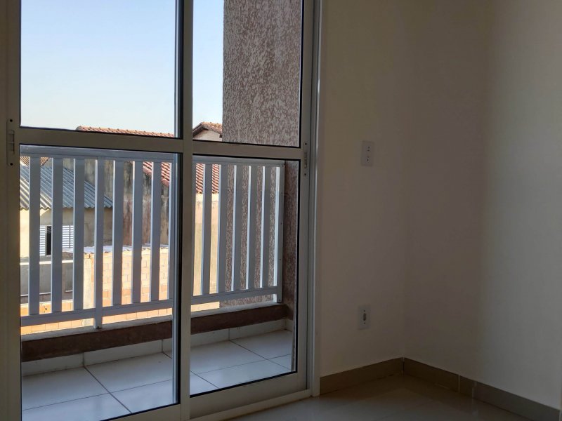 Apartamento à venda Vila João Ramalho com 46m² e 2 quartos por R$ 180.000 - 2016533546-sacada.jpg