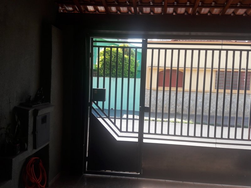 Casa à venda Vila Virginia com 180m² e 2 quartos por R$ 260.000 - 528820318-20180328-092426-copia.jpg
