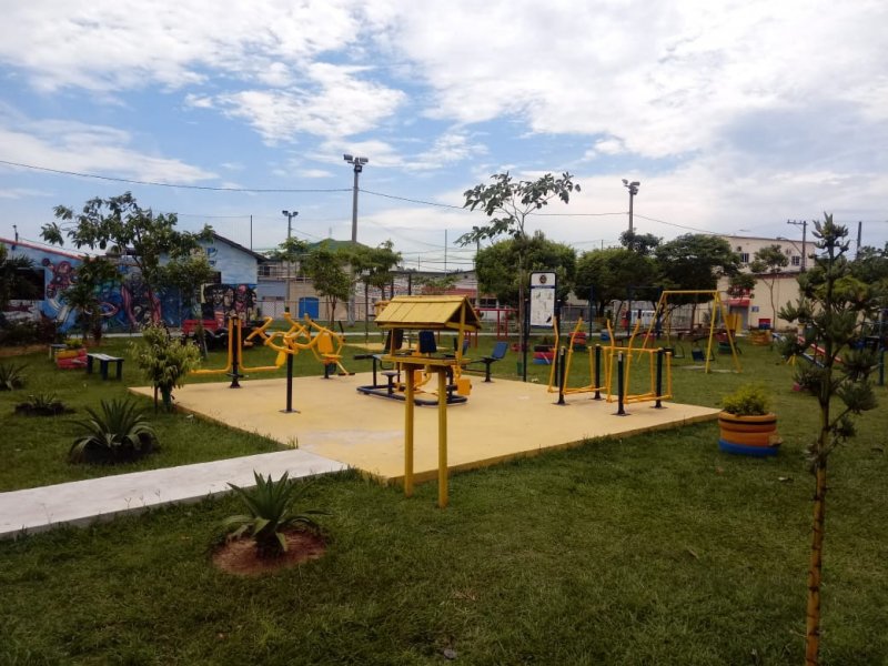 Casa de condomínio à venda Bangu com 100m² e 2 quartos por R$ 300.000 - 1221382129-terceira-idade.jpg