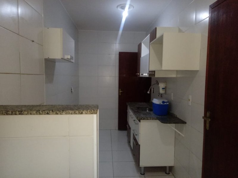 Casa de condomínio à venda Bangu com 100m² e 2 quartos por R$ 300.000 - 556430469-cozinha.jpg