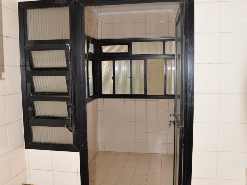 Apartamento à venda Vila Santa Catarina com 70m² e 2 quartos por R$ 490.000 - 440113763-area-de-servico.JPG