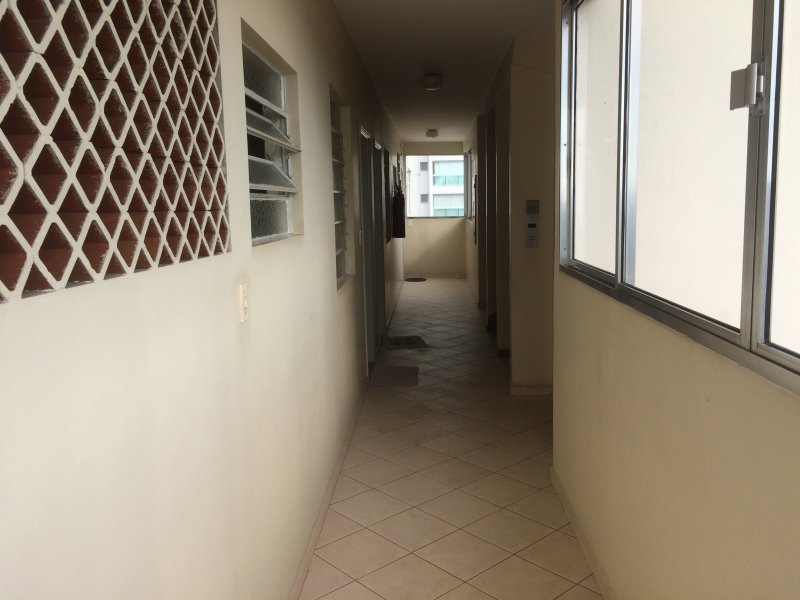 Apartamento à venda Alto da Mooca com 70m² e 2 quartos por R$ 299.000 - 291969437-16-corredor.JPG