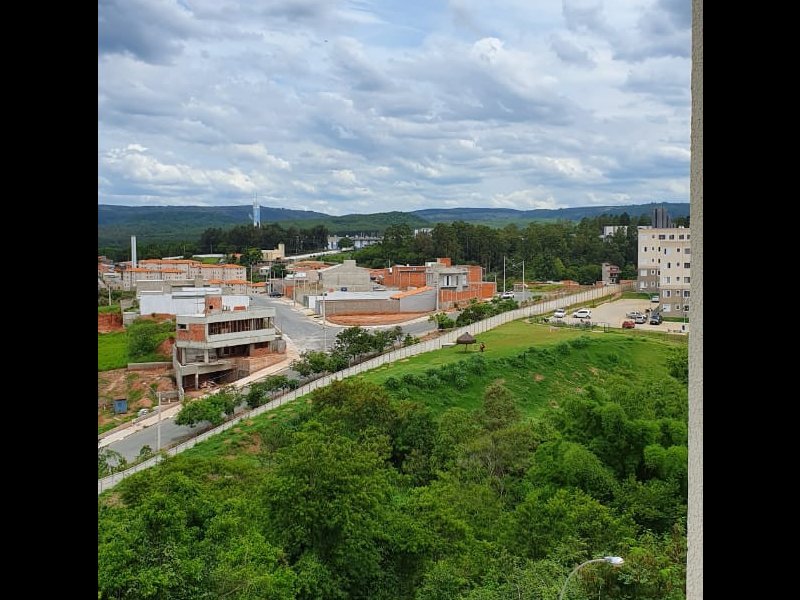 Apartamento à venda Jardim Mirante dos Ovnis com 45m² e 2 quartos por R$ 135.000 - 1009544002-visao-da-sala.jpeg