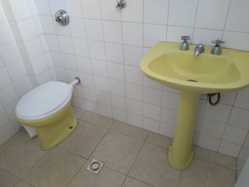 Apartamento à venda São Francisco com 103m² e 3 quartos por R$ 320.000 - 1213942028-8-banheiro-de-empregada.jpg