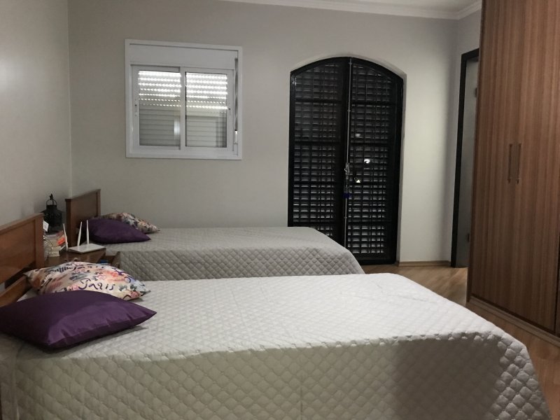 Casa à venda Vila Monumento com 210m² e 3 quartos por R$ 1.100.000 - 942589736-img-0879.JPG