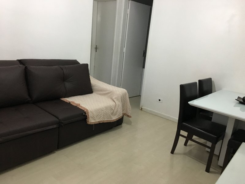 Apartamento à venda Jardim Santo Expedito com 45m² e 2 quartos por R$ 160.000 - 181566892-3132960e-841b-4c2f-97f9-e1f53ca18fe9.jpeg
