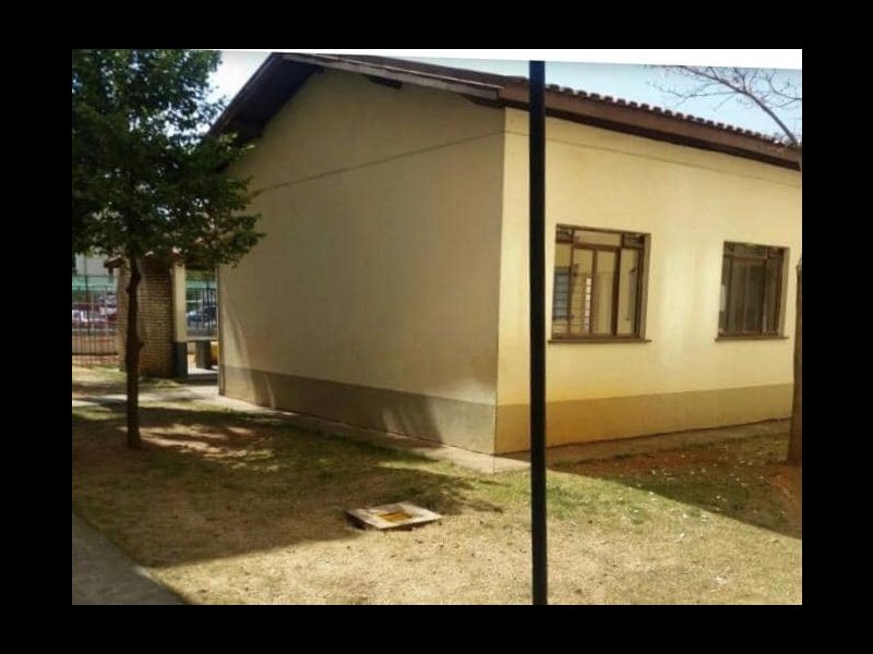 Apartamento à venda Jardim Santo Expedito com 45m² e 2 quartos por R$ 160.000 - 872567059-6b6b7c40-035d-4075-82b5-3df32c9aee65.jpeg