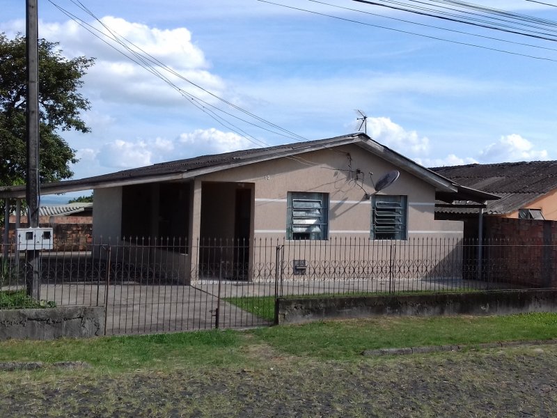 Casa à venda Colonia Dona Luiza com 294m² e 2 quartos por R$ 165.000 - 384552425-20200113-163907.jpg