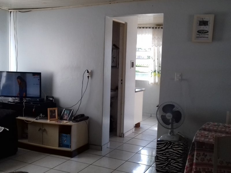 Casa à venda Colonia Dona Luiza com 294m² e 2 quartos por R$ 165.000 - 405979230-20200113-165506.jpg