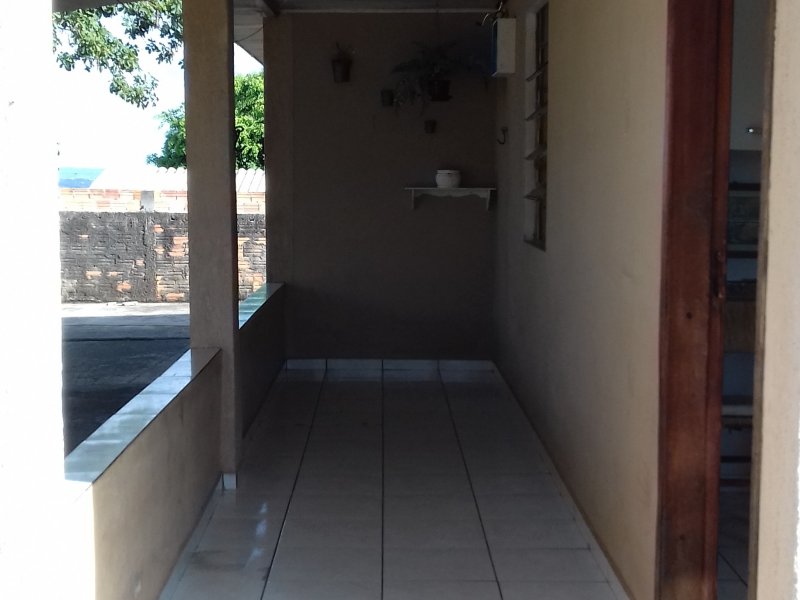 Casa à venda Colonia Dona Luiza com 294m² e 2 quartos por R$ 165.000 - 670177307-20200113-164534.jpg