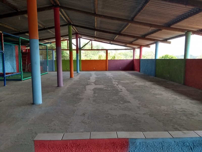 Chácara à venda Ville Saint James II com 2m² e 3 quartos por R$ 600.000 - 154727871-img-20191130-111314753-hdr.jpg