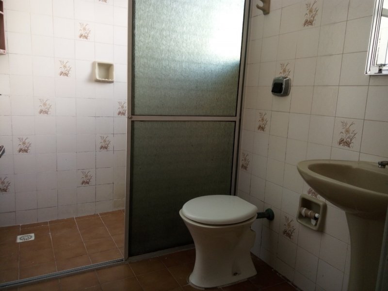 Apartamento à venda Centro com 68m² e 2 quartos por R$ 185.000 - 1668346353-banheiro.jpg
