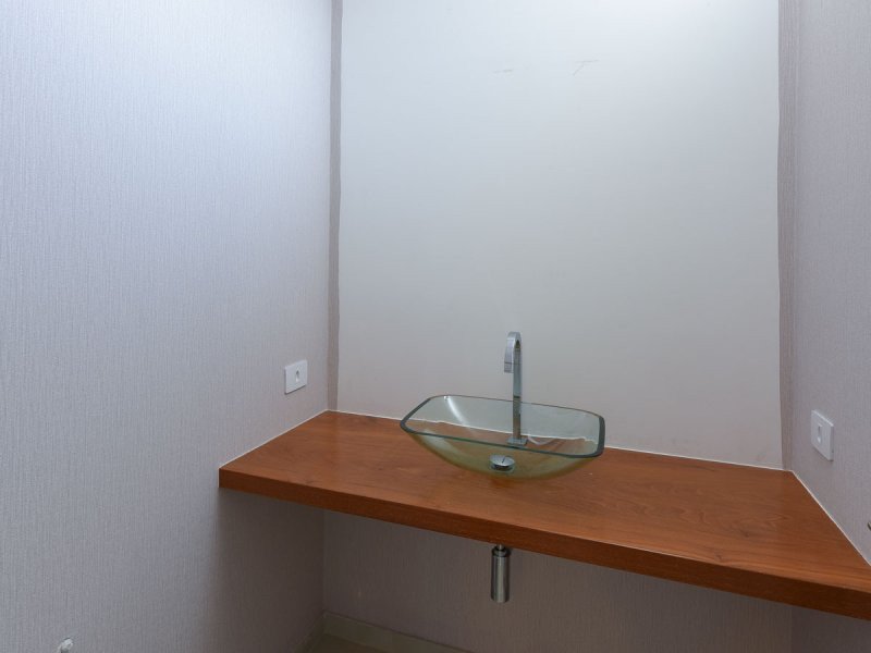 Casa de condomínio à venda Alphaville com 330m² e 3 quartos por R$ 1.750.000 - 1060346107-800x600-1081218495-lavabo.jpg