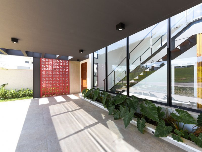 Casa de condomínio à venda Alphaville com 330m² e 3 quartos por R$ 1.750.000 - 138381525-800x600-489161899-entrada.jpg