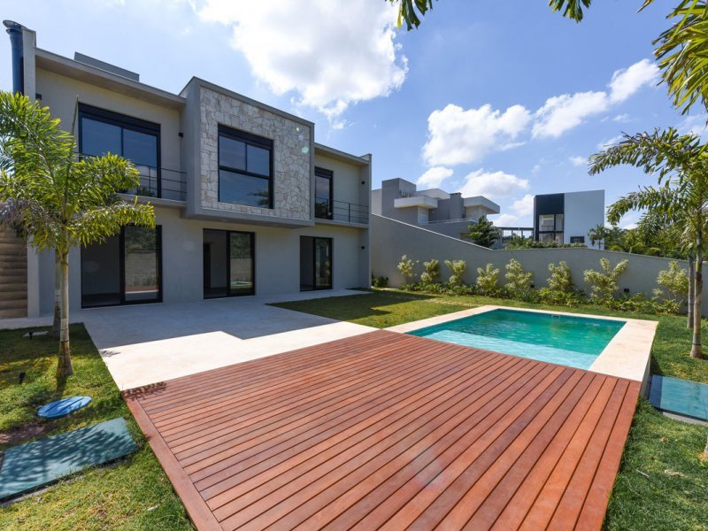 Casa de condomínio à venda Alphaville com 330m² e 3 quartos por R$ 1.750.000 - 1784790178-800x600-1976152773-piscina1.jpg