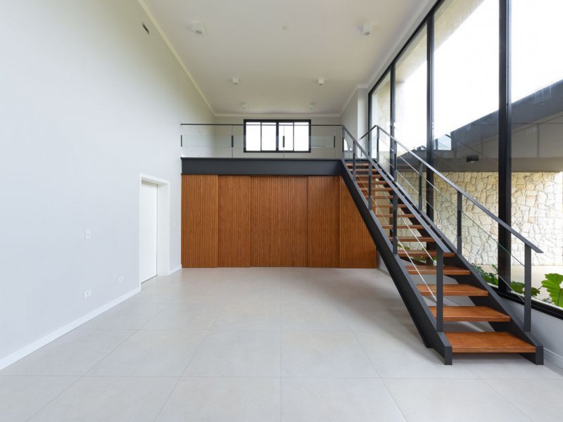 Casa de condomínio à venda Alphaville com 330m² e 3 quartos por R$ 1.750.000 - 781801551-800x600-1230043168-vistasala3.jpg