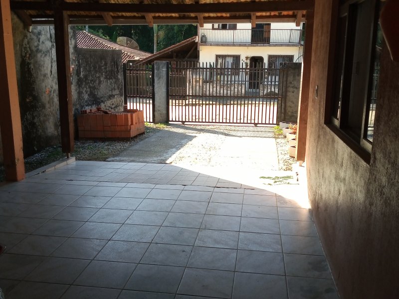 Casa à venda Badenfurt com 450m² e 3 quartos por R$ 300.000 - 1252993356-img-20200113-165401389.jpg
