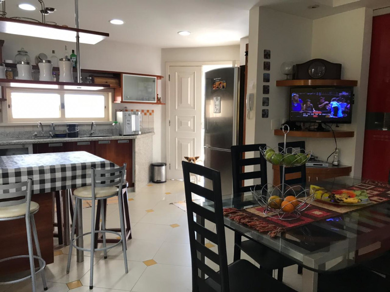 Casa de condomínio à venda Charitas com 450m² e 5 quartos por R$ 1.750.000 - whatsapp-image-2019-11-08-at-131621-2.jpeg