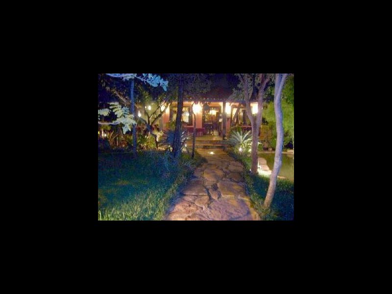 Casa à venda Centro com 2000m² e 4 quartos por R$ 550.000 - 1186626510-parador3.jpg