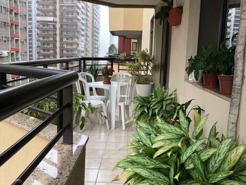 Apartamento à venda Barra da Tijuca com 74m² e 2 quartos por R$ 850.000 - 1248946810-varanda.jpg