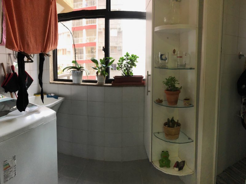 Apartamento à venda Barra da Tijuca com 74m² e 2 quartos por R$ 850.000 - 1434484391-area-de-servico.JPG