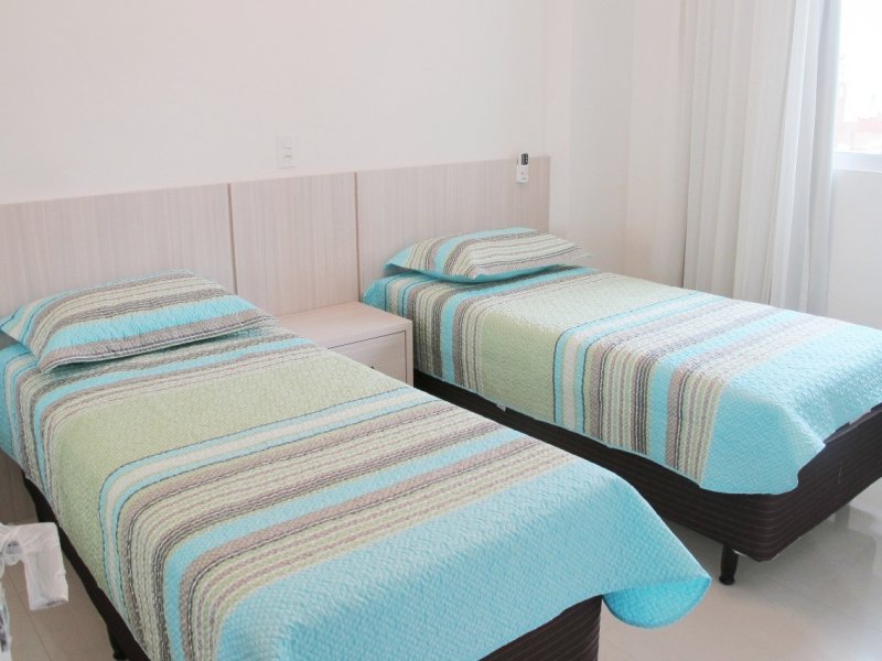 Apartamento à venda Meia Praia com 210m² e 4 quartos por R$ 1.390.000 - 196750420-img-20190306-wa0023.jpg