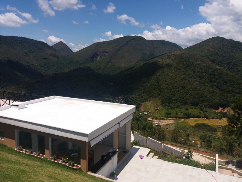 imóvel com 1080m² - Albuquerque - Teresópolis