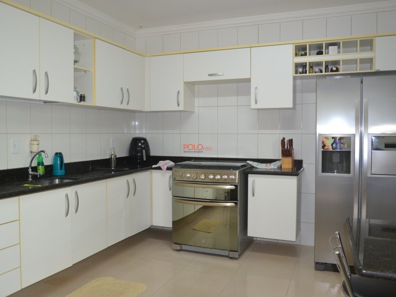 Casa à venda Jardim Karaíba com 259m² e 3 quartos por R$ 630.000 - 2010485734-7feeebe3-c81b-45bc-94b5-998cf39519ee.jpeg
