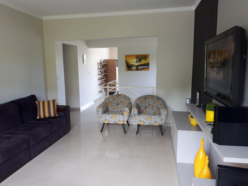 Casa de condomínio à venda Jardim Monte Verde com 220m² e 3 quartos por R$ 950.000 - 1740557320-inbound150231391831314472.jpg