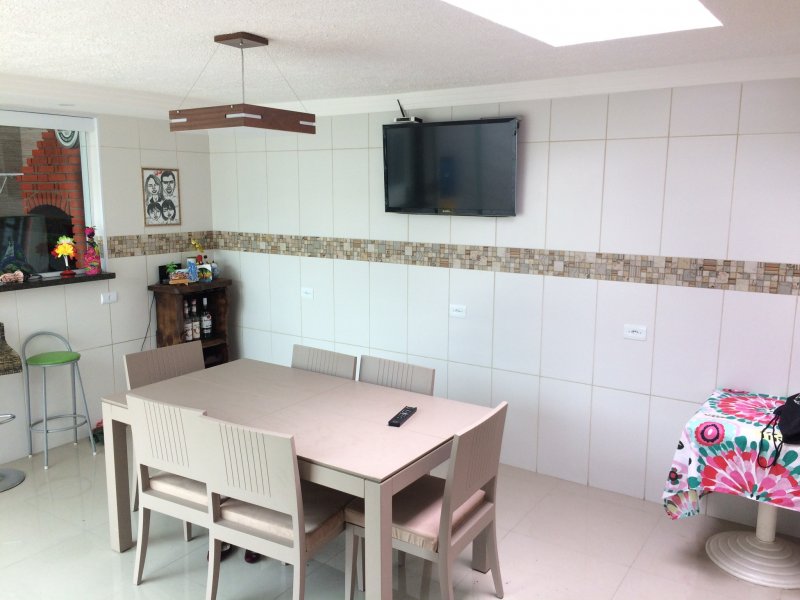 Casa à venda Jardim Melo com 170m² e 3 quartos por R$ 700.000 - 2021392550-47677bc6-2313-4918-83d9-1df2bb0a072f.jpeg