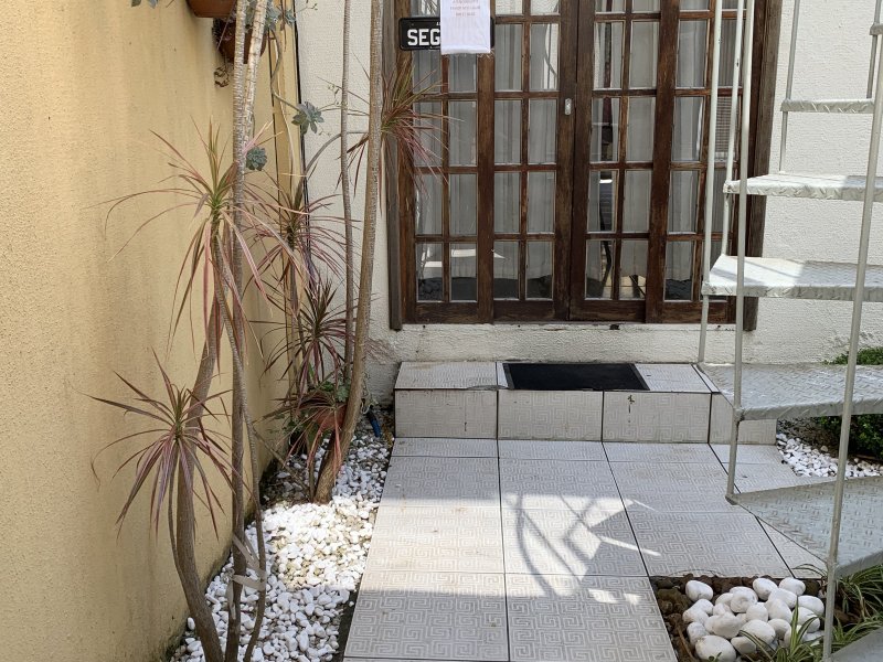 Comercial para alugar Água Verde com 93m² e  quartos por R$ 1.350 - 66938524-31df4676-c40e-44db-bf70-aebd677d9d36.jpeg