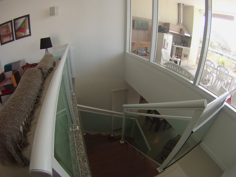 Cobertura à venda Freguesia (Jacarepaguá) com 212m² e 3 quartos por R$ 900.000 - 1995919918-17-escada1b.JPG