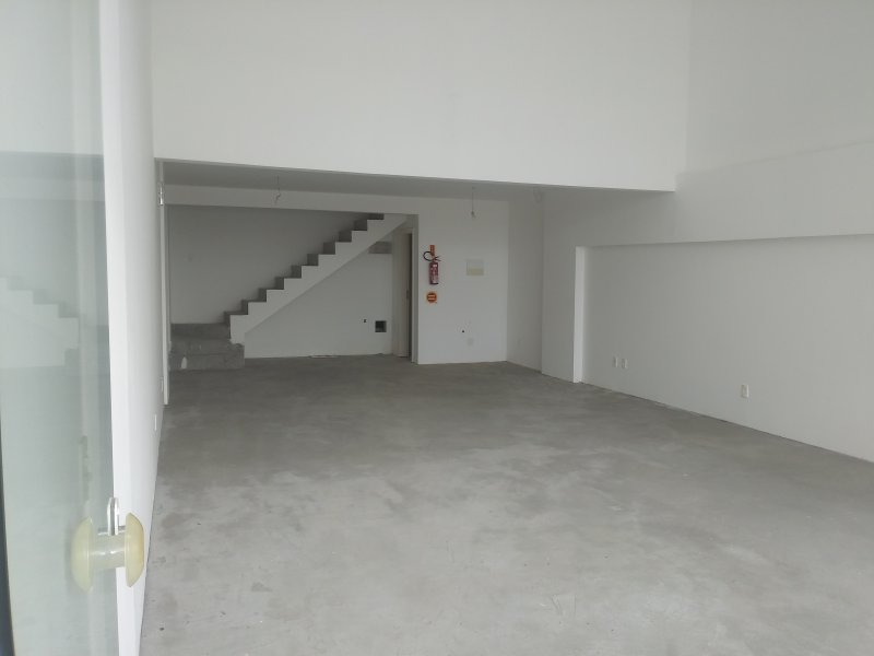 Comercial à venda Centro com 130m² e  quartos por R$ 500.000 - 627185058-20190126-102107.jpg