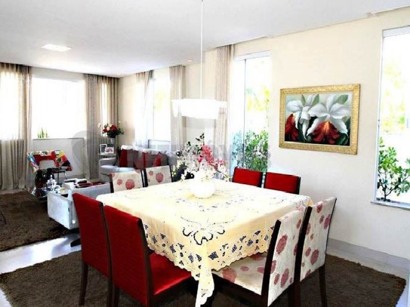 Casa à venda Fazenda Pitangueira com 550m² e 5 quartos por R$ 1.700.000 - 1104549932-bbdbce75-bde8-4612-8608-46d997f88e24.jpeg