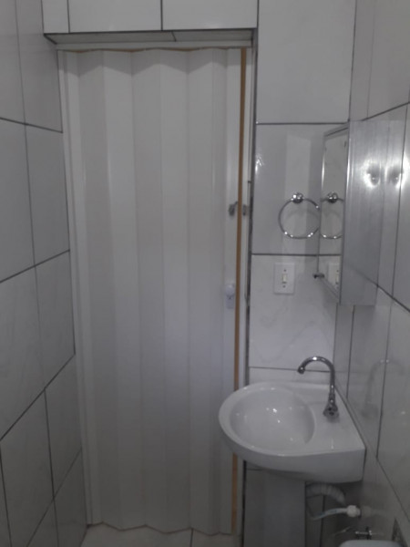 Casa à venda O Pequeno Coracao com 200m² e 2 quartos por R$ 150.000 - 208356286-1000031006.jpg