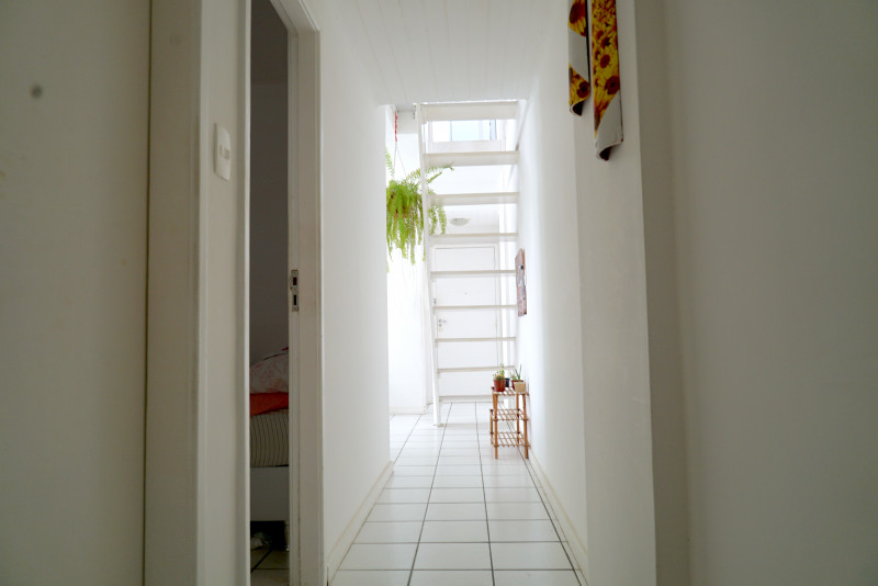 Apartamento à venda Jardim Maracana com 230m² e 4 quartos por R$ 450.000 - 1715294824-corredor.jpg