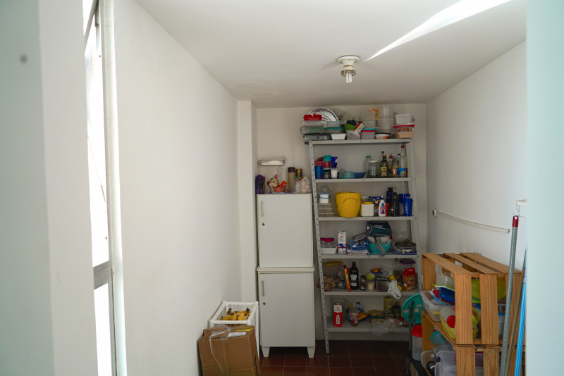 Apartamento à venda Jardim Maracana com 230m² e 4 quartos por R$ 450.000 - 984036262-dispensa.jpg